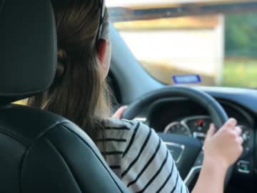 Comment choisir la meilleure voiture pour un jeune conducteur ?